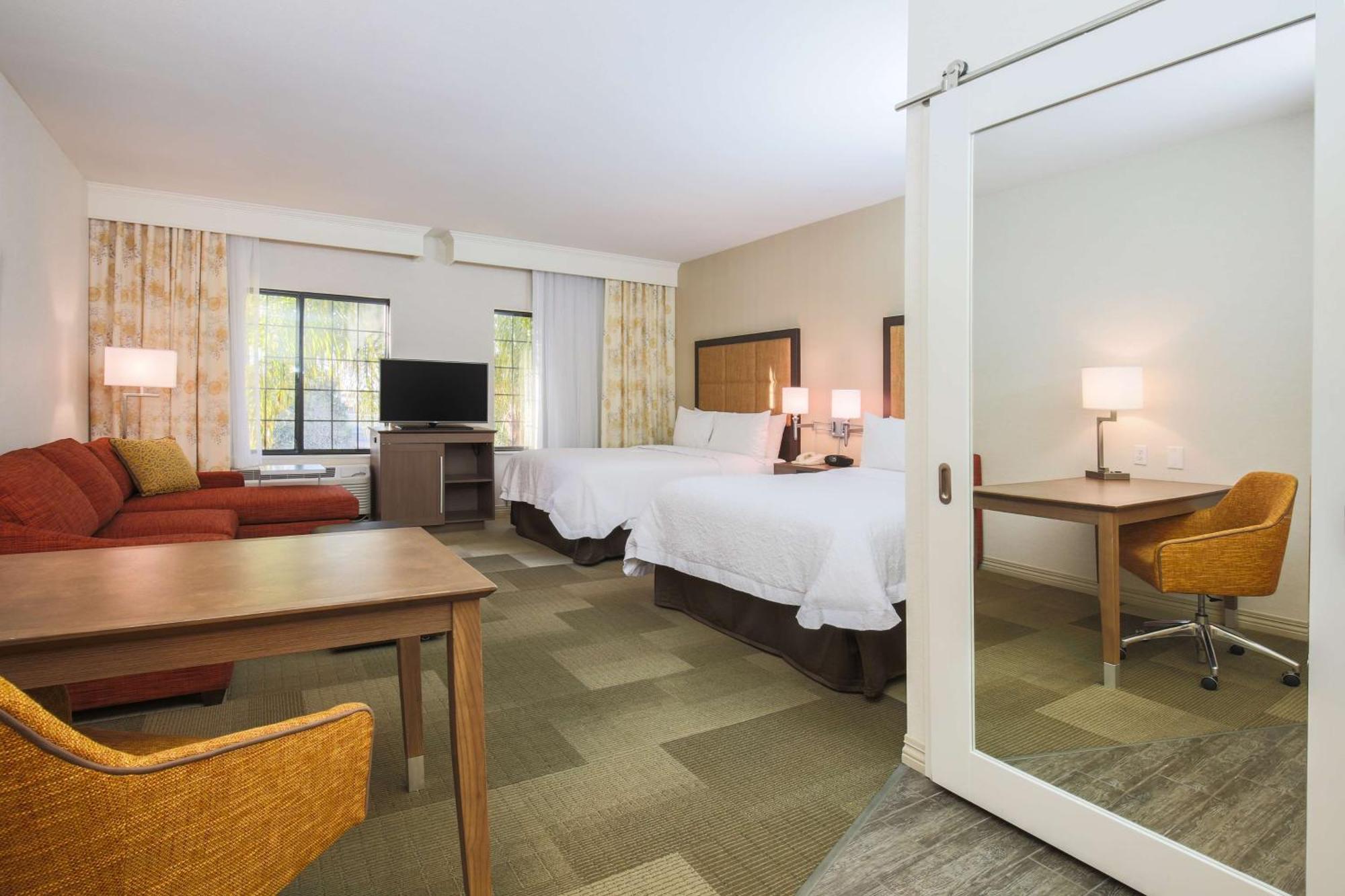 Hampton Inn & Suites Camarillo Bagian luar foto