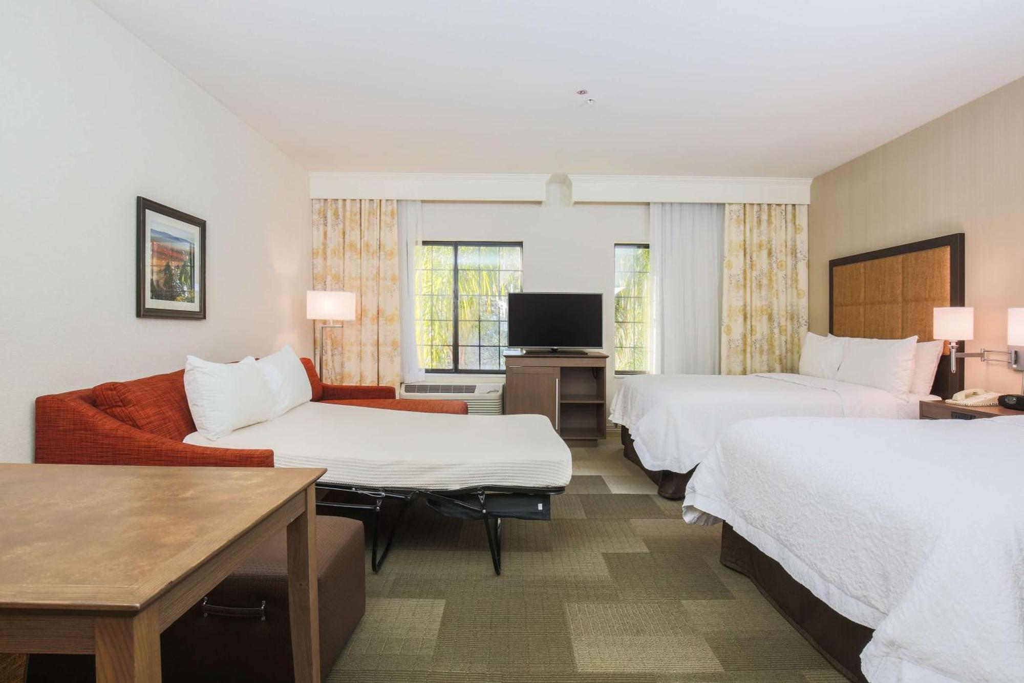Hampton Inn & Suites Camarillo Bagian luar foto