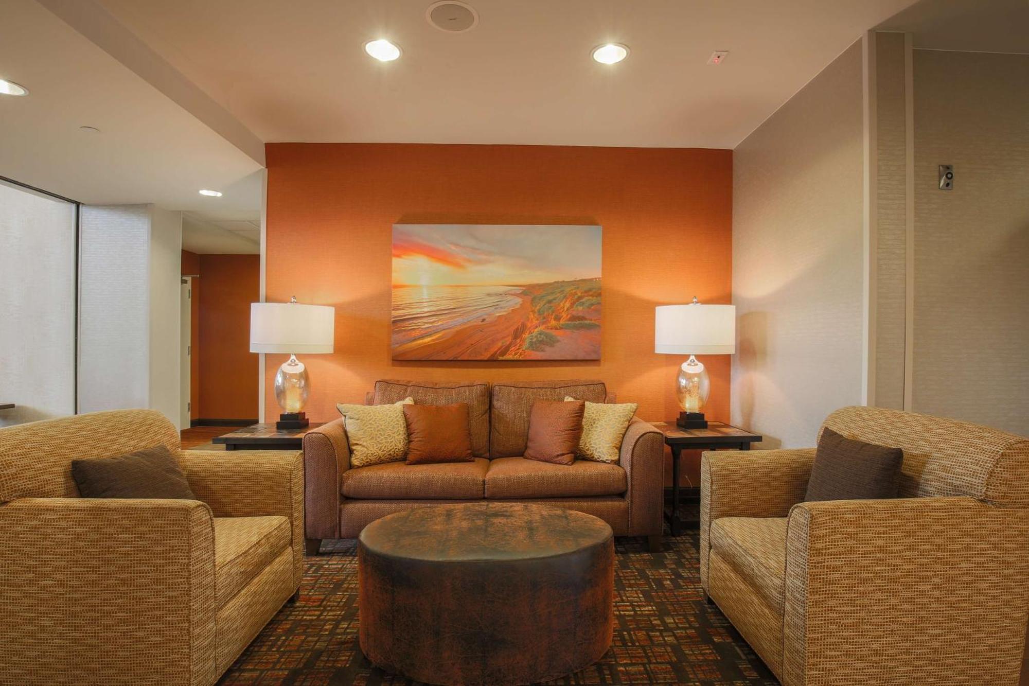 Hampton Inn & Suites Camarillo Bagian luar foto